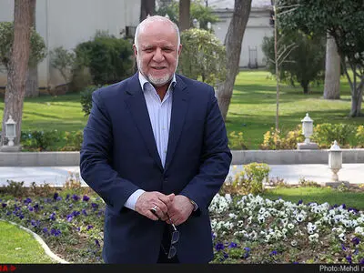 توتال ۵۰ روز وقت دارد مجوز آمریکا را بگیرد/ کمتر از یک سوم نفت ایران به اروپا می‌‌‌رود