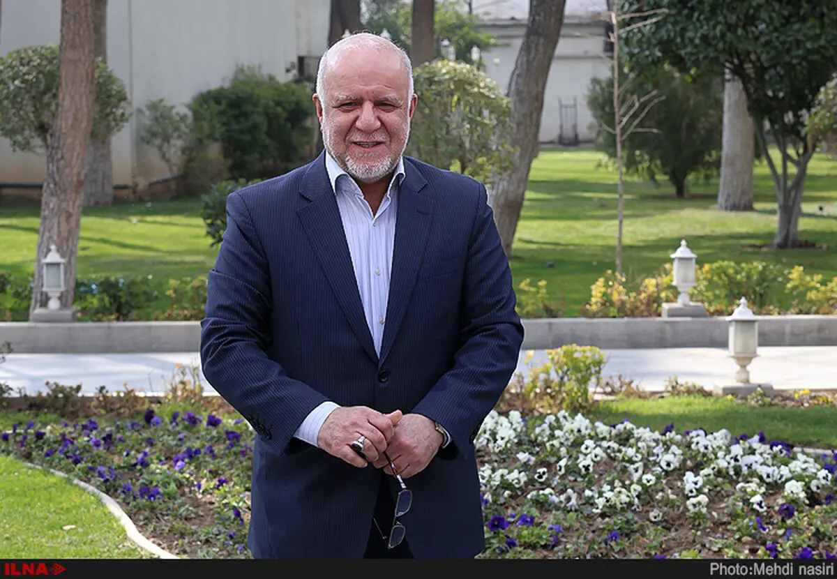 درخواست نمایندگان در خصوص ادامه فعالیت وزیر نفت در کابینه دوازدهم / ۲۱۴نماینده در نامه‌ای به روحانی از سیاست‌های نفتی زنگنه حمایت کردند