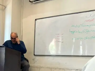 وایرال شده جدید از خیابانی: این بار در قامت استاد دانشگاه!