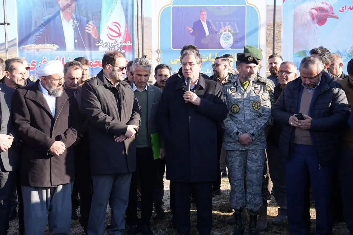 کلنگی که به زمین زده نشد/ احداث پروژه واحد مرغداری اشنویه به دستور استاندار متوقف شد