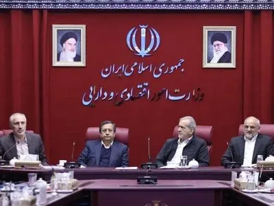 حضور سرزده پزشکیان در وزارت امور اقتصادی و دارایی