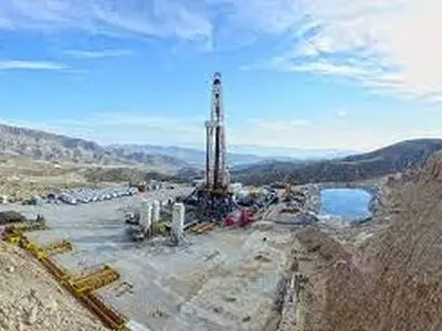 تولید نفت از ۳ حلقه چاه میدان نفتی گلخاری؛ تا پایان آذر ماه