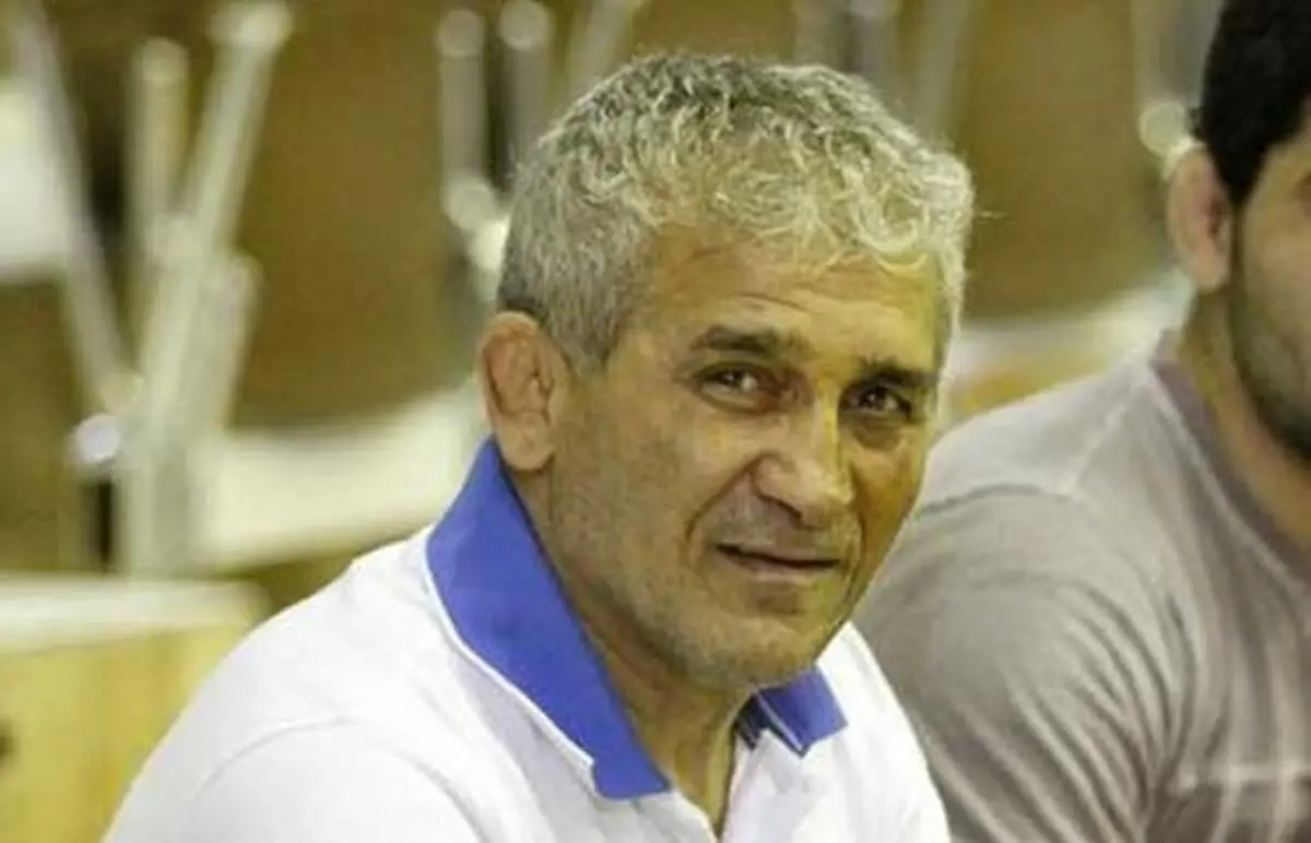 هفت سال است من را خانه‌نشین کرده‌اند