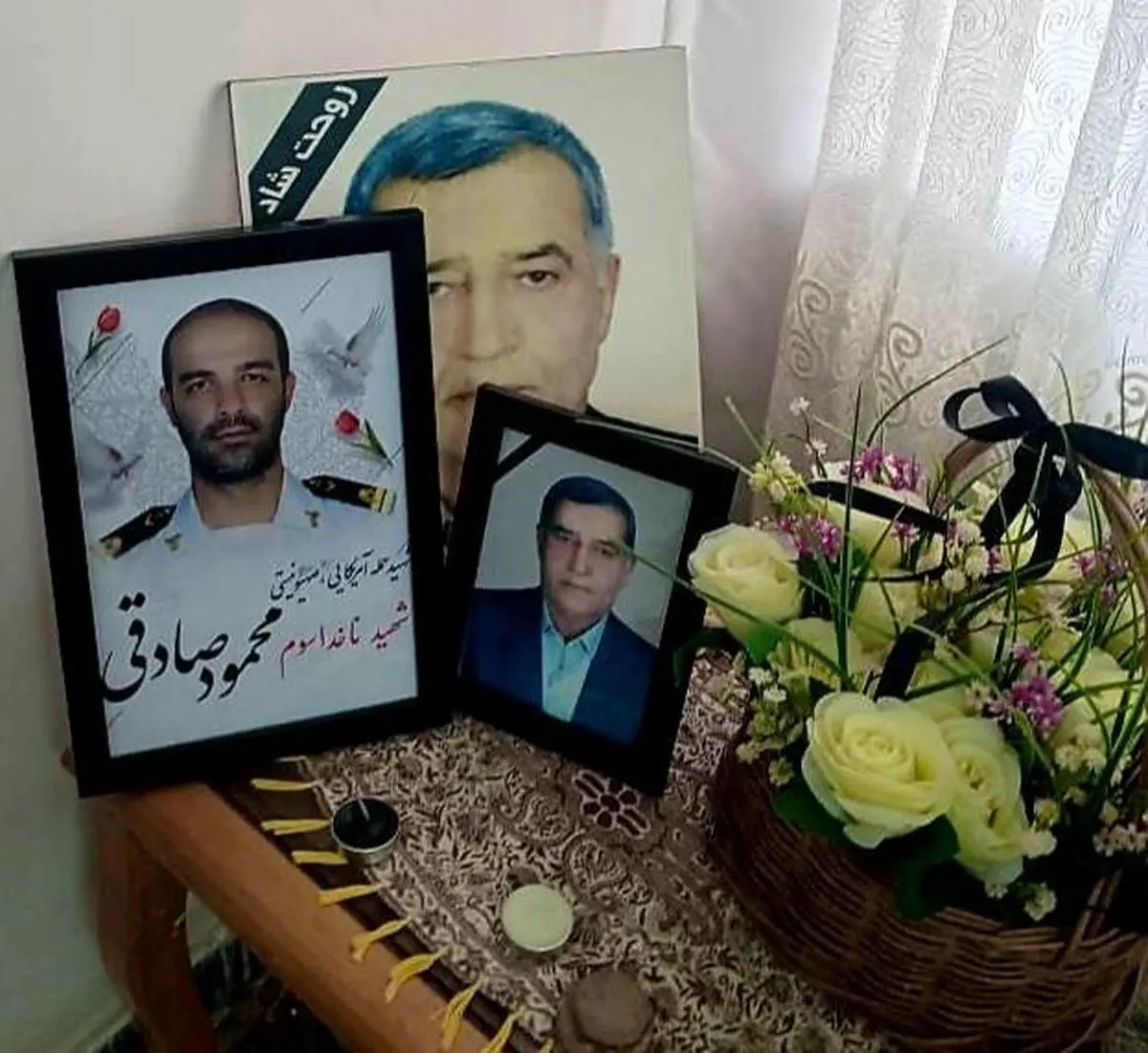 مدیر عامل بیمه دی در دیدار با خانواده شهدای ناو دنا: ‌شهدای "مدرسه شجره طیبه" و "ناو دنا " شهدای مظلوم جنگ رمضان بودند