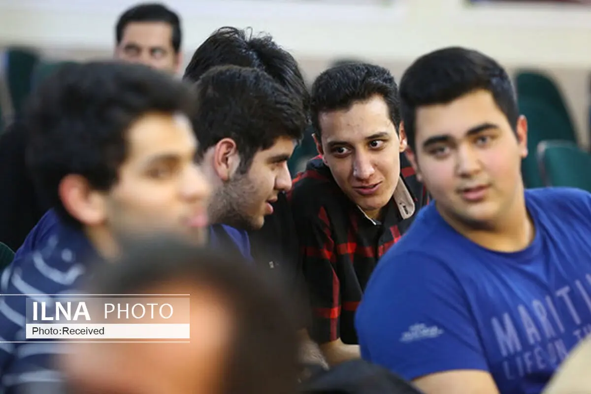 آموزش به دانش‌آموزانِ متوسطه دوم در خانه ممنوع است/ هنوز جایگزین مناسبی برای کنکور پیدا نکردیم