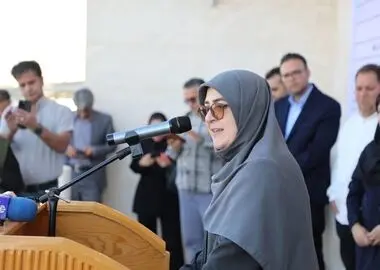 دولت فشار اقتصادی بر مردم و کمبودها را انکار نمی‌کند/ هر زمان با مردم صادقانه و شفاف سخن گفته‌ایم، مردم نیز با مسئولان همراه بوده‌اند