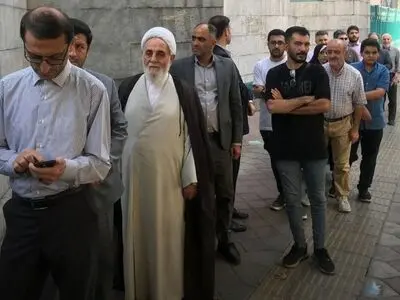 حضور ناطق‌نوری در حسینیه ارشاد