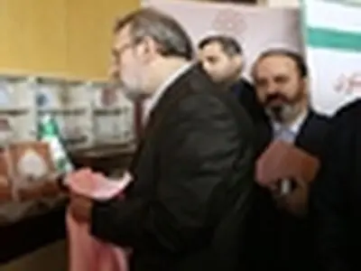 لاریجانی از کتاب " تاریخ مجالس قانون‌گذاری در ایران " رونمایی کرد