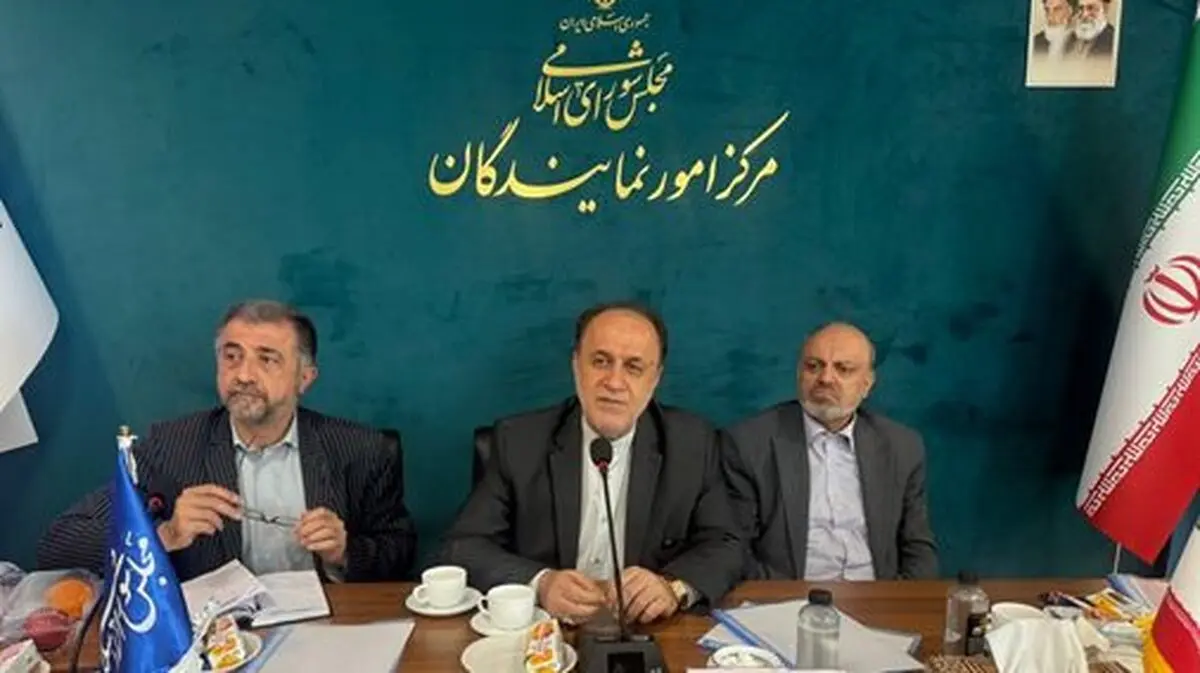 نشست حاجی‌بابایی و منادی سپیدان با فرهنگیان/ رتبه‌بندی به دلیل اجرای بد به کام معلمان تلخ شد