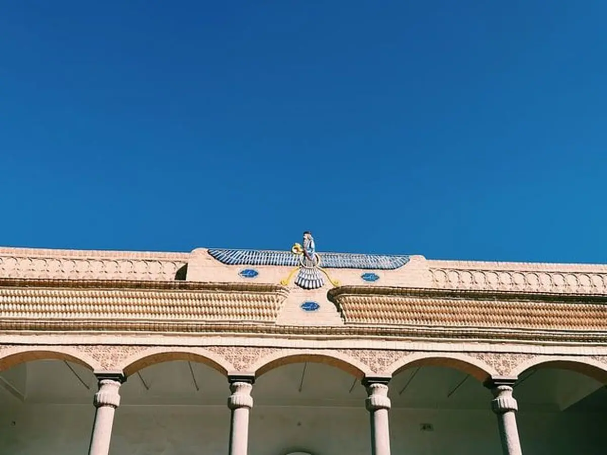 خاص ترین نامهای زرتشتی برای برند و فرزندان (پسر و دختر) از زبان دکتر رضا زرینی، متخصص و مشاور تبلیغات و برندینگ