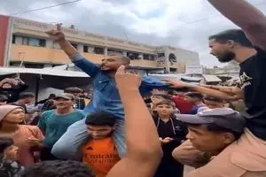 خوشحالی مردم خان‌یونس از توافق آتش‌بس با شعارحمایت از مقاومت + فیلم