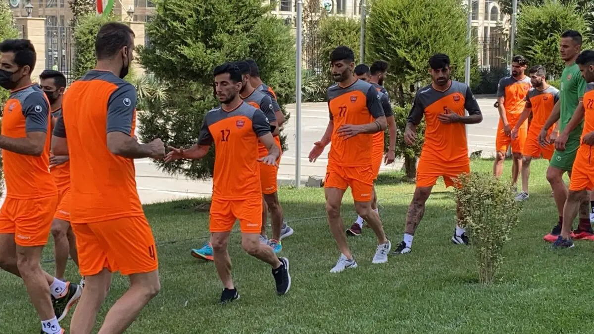 تمرین سبک پرسپولیسی‌ها در محوطه هتل
