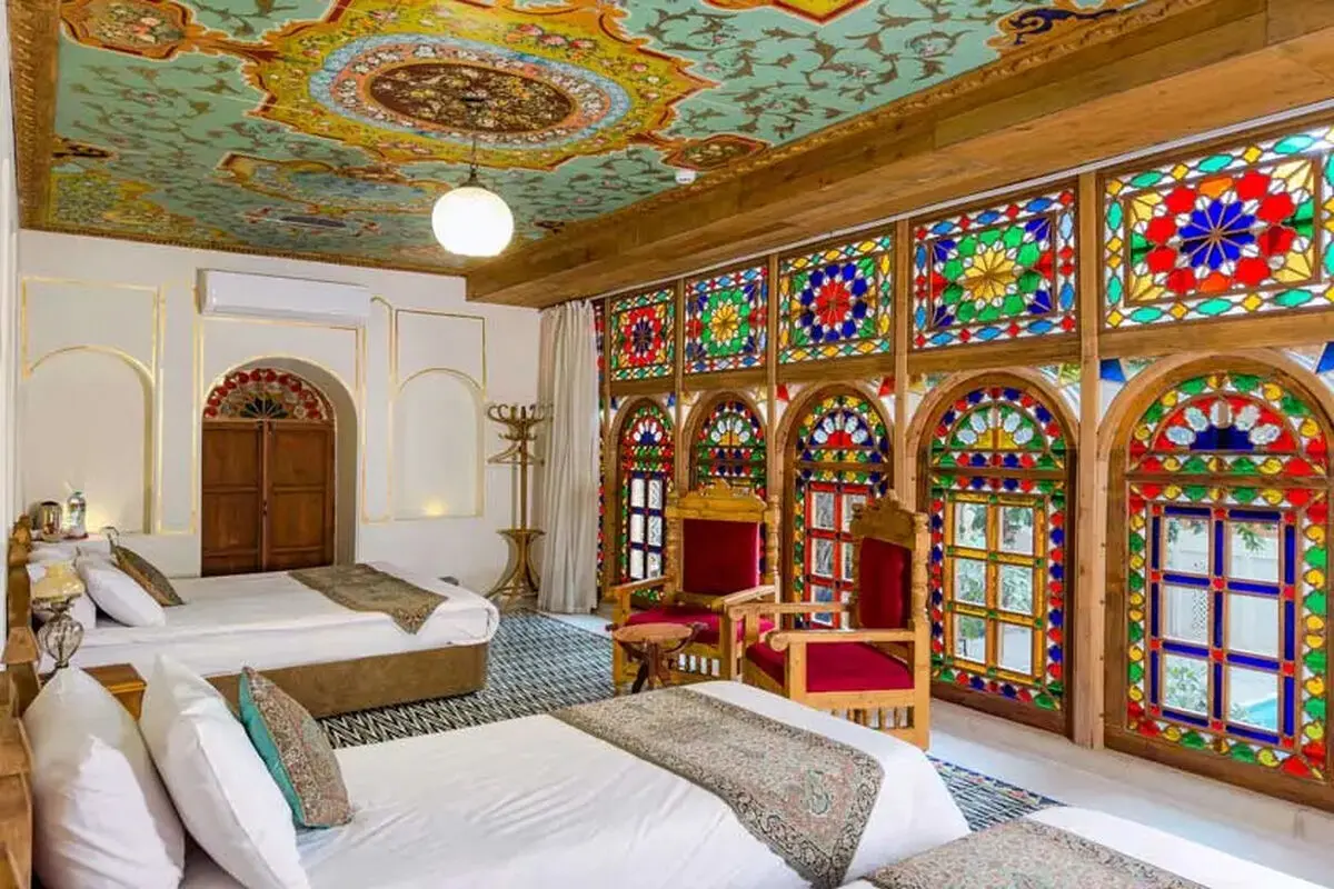 تخفیف ۲۰ تا ۴۰ درصدی اقامتگاه‌های سنتی و بوتیک‌هتل‌های فارس در «مهر شیراز»