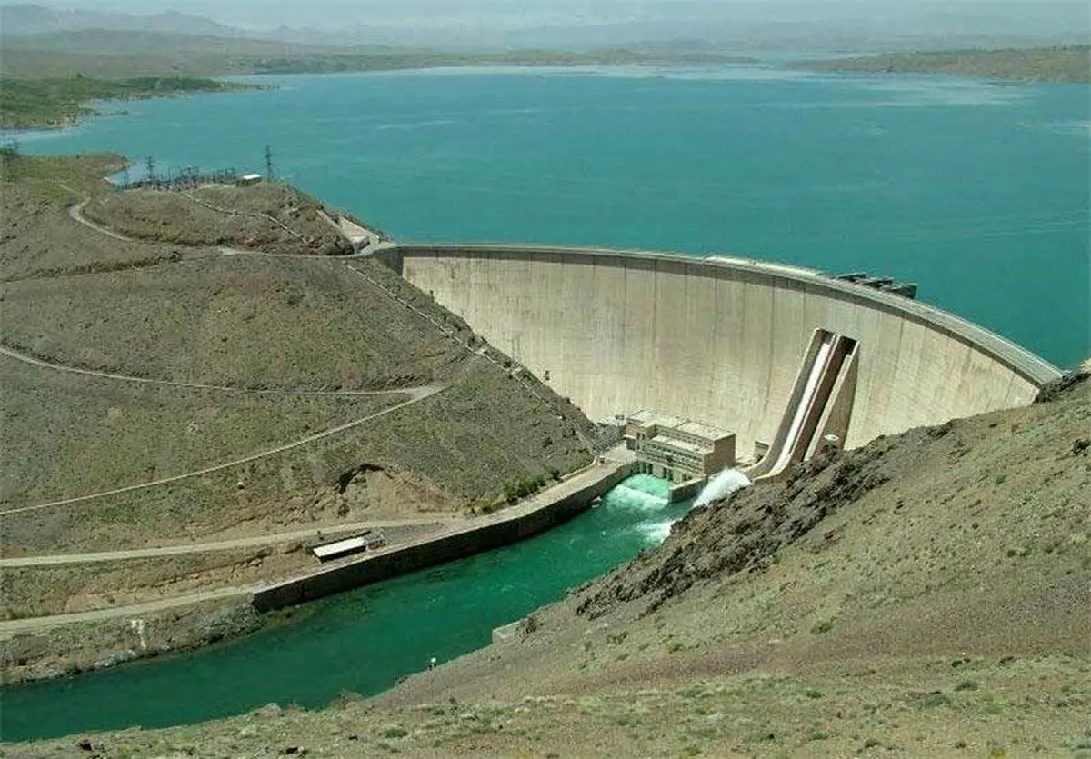 توافق برای رهاسازی آب زاینده رود با شیوع اُمیکرون کرونا در اصفهان