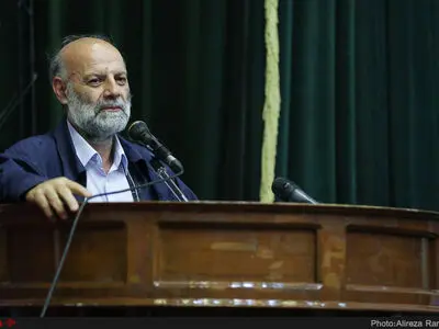 مردم در انقلاب برابری کمونیستی نمی‌خواستند، برابری علوی می‌خواستند