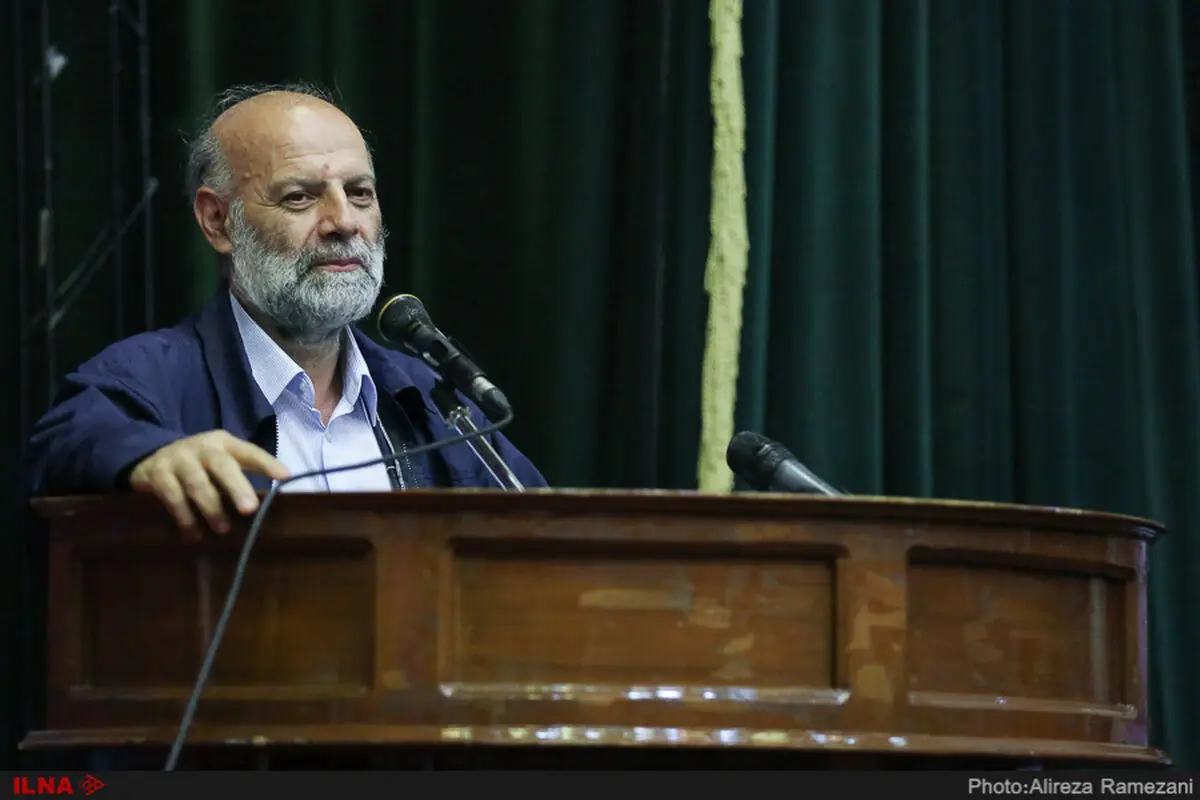 در واگذاری سهام شستا به ذینفعان توجهی نشد/ چرا سود واگذاری را نباید بازنشستگان می‌بردند؟ / امیدوارم با تشکیل دوباره شورایعالی کار دستمزد به دومیلیون ۸۰۰ هزار تومان ارتقا یابد/ کارگران ساختمانی و فصلی به مرز گرسنگی رسیده‌اند اما از آنها حمایت نمی‌شود