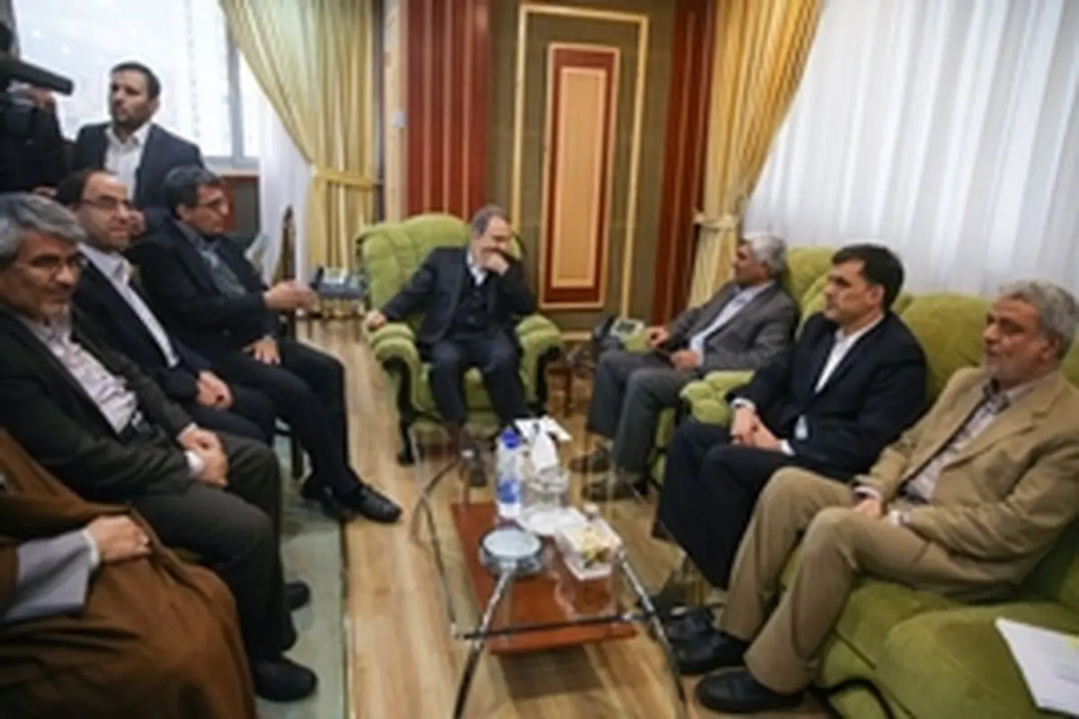 فرهادی کلید وزارت علوم را تحویل گرفت