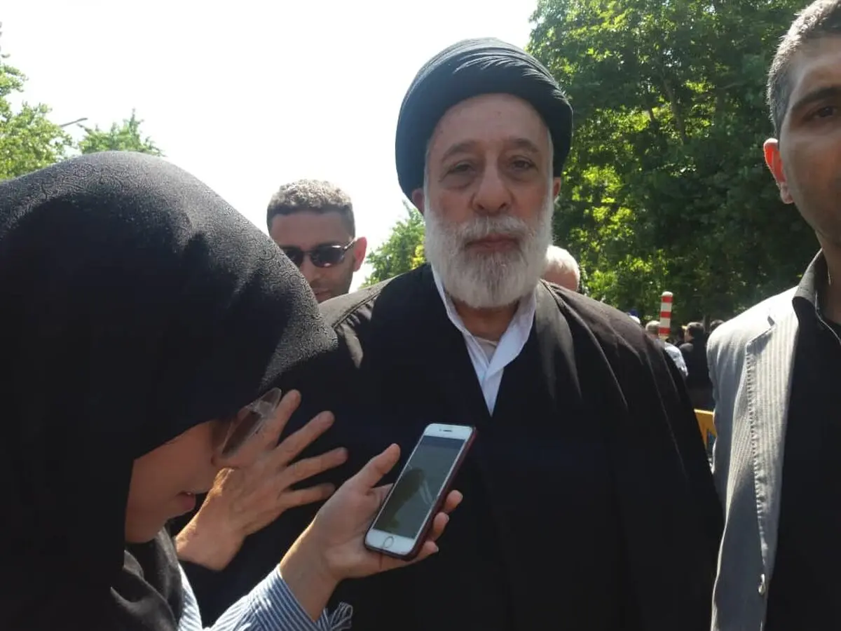 حجت‌الاسلام هادی خامنه‌ای در راهپیمایی روز قدس حاضر شد