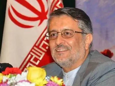 السفیر الایرانی لدی الامارات یغادر ابوظبی متوجها إلی طهران