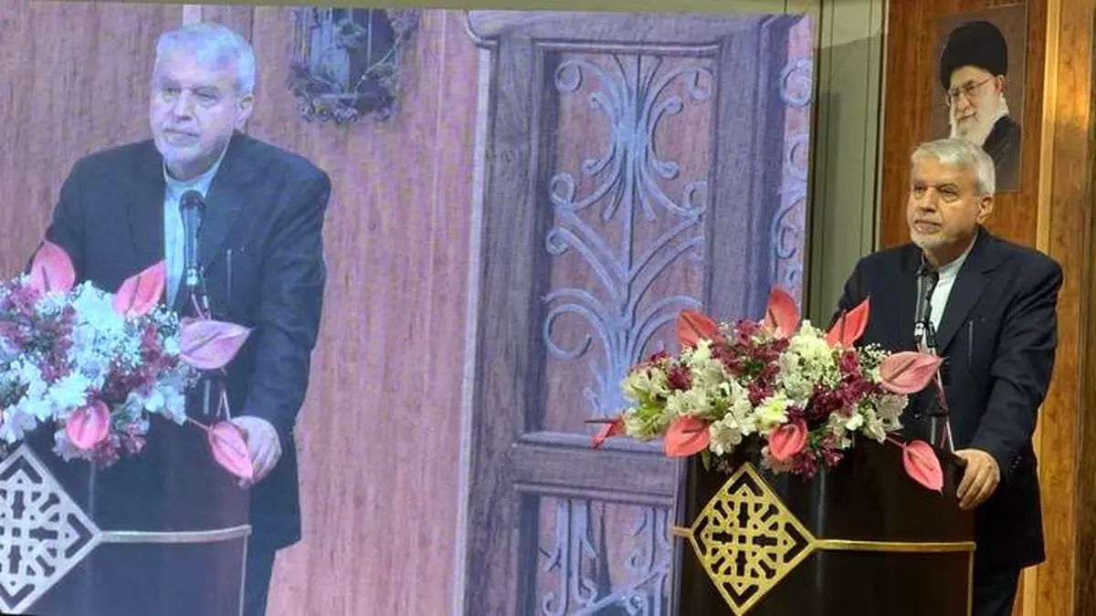 اصفهان پرچمدار تمدن در جهان است/ دشمنان، از تاریخ و عظمت تمدنی اصفهان کینه دارند/ شکاف نسلی نتیجه ضعف در انتقال فرهنگ و تمدن ایرانی به فرزندان ماست