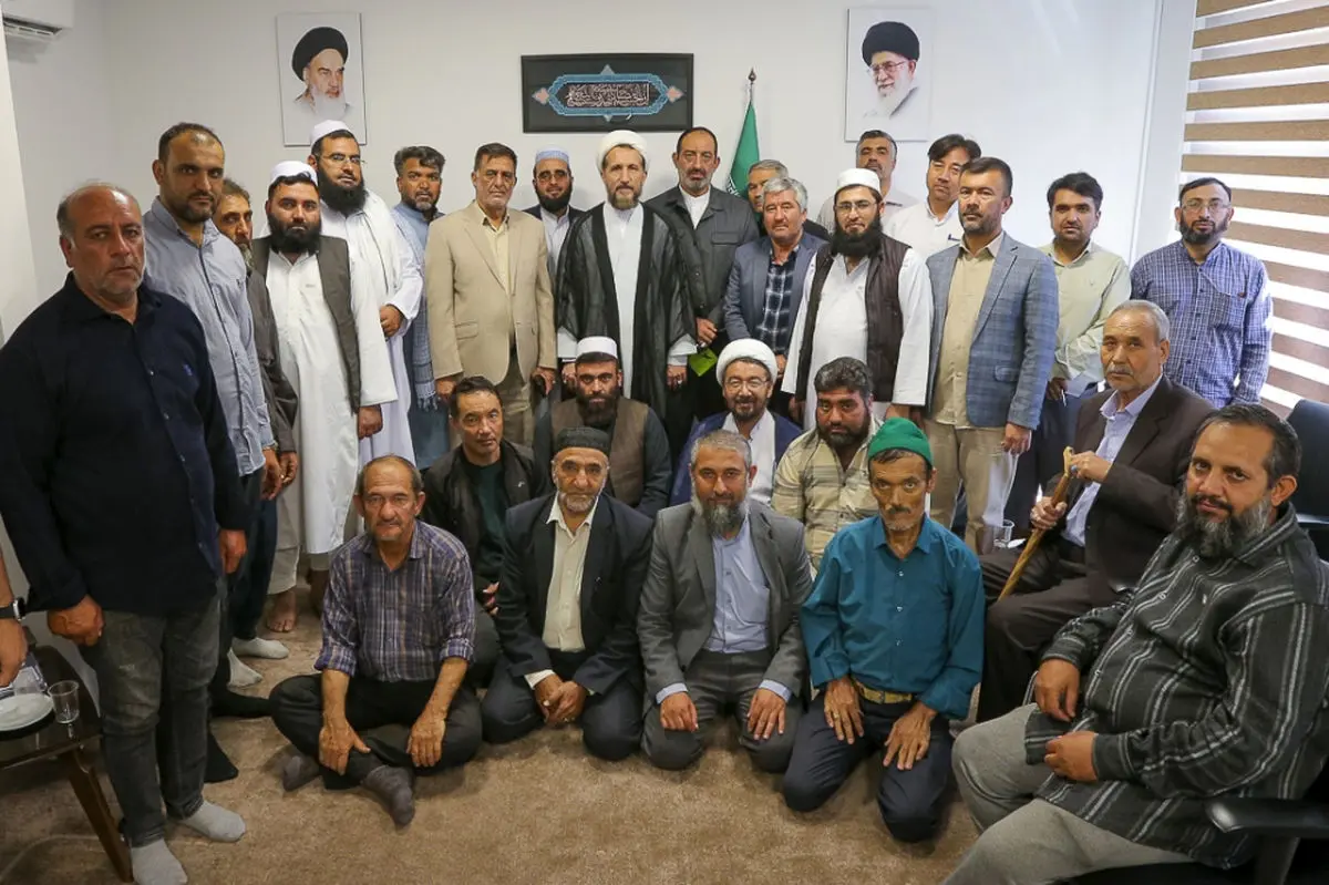 دیدار جمعی از اتباع افغانستانی مقیم استان با امام جمعه قزوین
