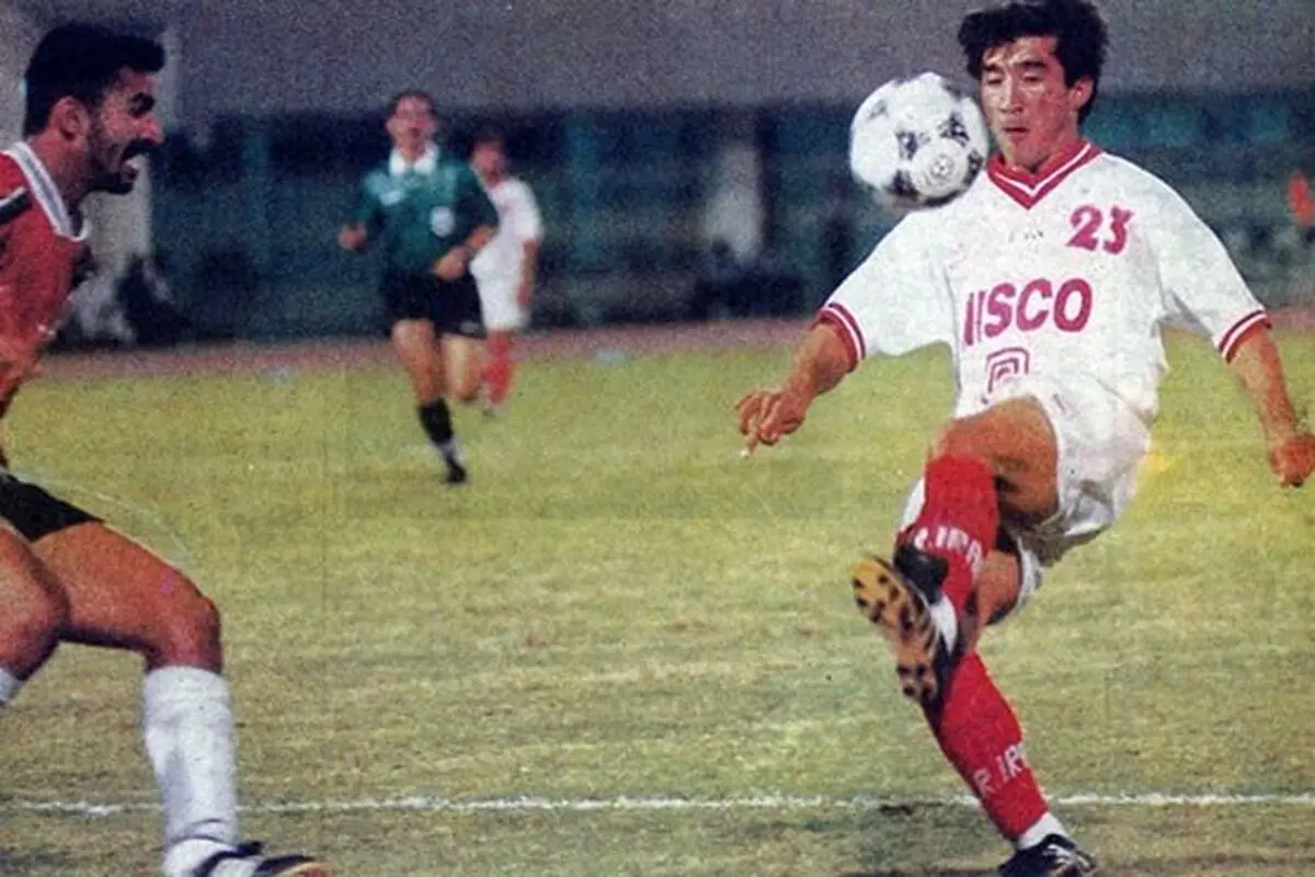 نوستالژی: دبل خداداد عزیزی در برابر الریان قطر با لباس پرسپولیس