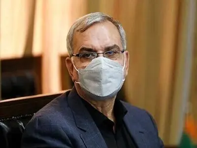 وزیر بهداشت برای عیادت از وزیر ورزش وارد کرمان شد