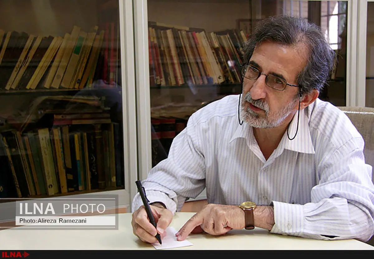 مرحوم نخعی مخالف فرمانده‌محوری بود/ما جنگ را از نگاه فرماندهان ننوشته‌ایم