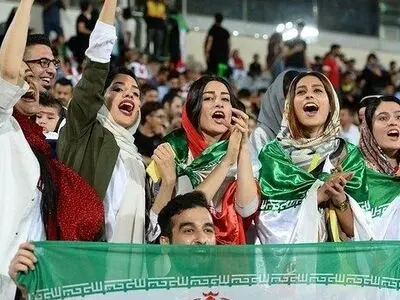 تماشاگران خانم در بازی با کره جنوبی حضور دارند؟