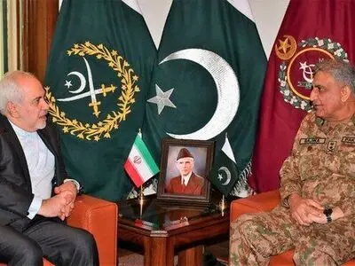 دیدار و گفت‌وگوی ظریف با فرمانده ارتش پاکستان