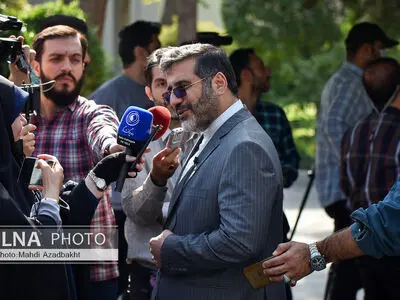 بنای ما رفع مشکل همه اهالی فرهنگ و هنر است/ دشمن به دنبال انشقاق در وحدت ملی است