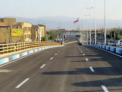پروژه تقاطع غیر همسطح شهدای جاویدالاثر خرم‌آباد عید سعید فطر به بهره برداری می رسد