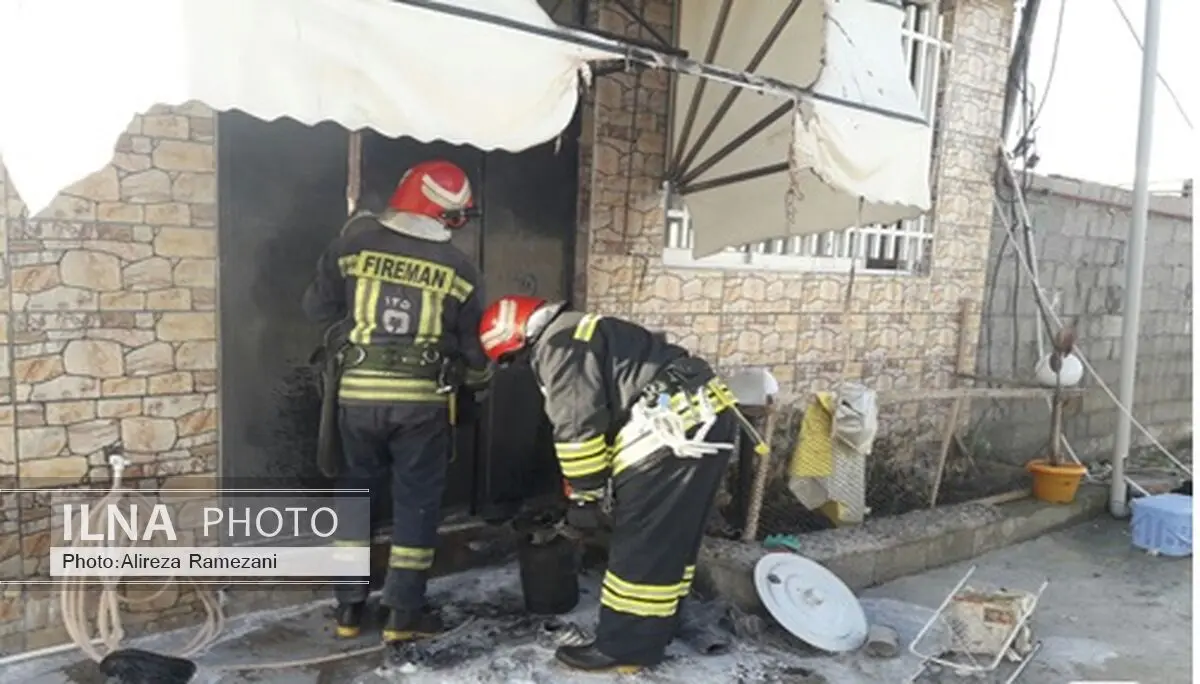 دو آتش‌سوزی منزل مسکونی و نجات ۲ شهروند از میان دود و آتش