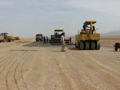 رانندگان ماشین‌آلات راهسازی پروژه توره به بروجرد مطالبات معوقه طلبکارند/ بنیاد مستضعفان: مطالبات راننده‌ها را پیگیری می‌کنیم