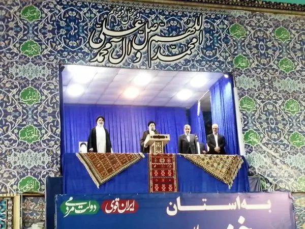 بکارگیری نیروی بومی در تمامی بخش ها بر غیر بومی الویت دارد / اگر لازم باشد برای رفع مشکلات ۷۰ بار به خوزستان سفر می‌کنم
