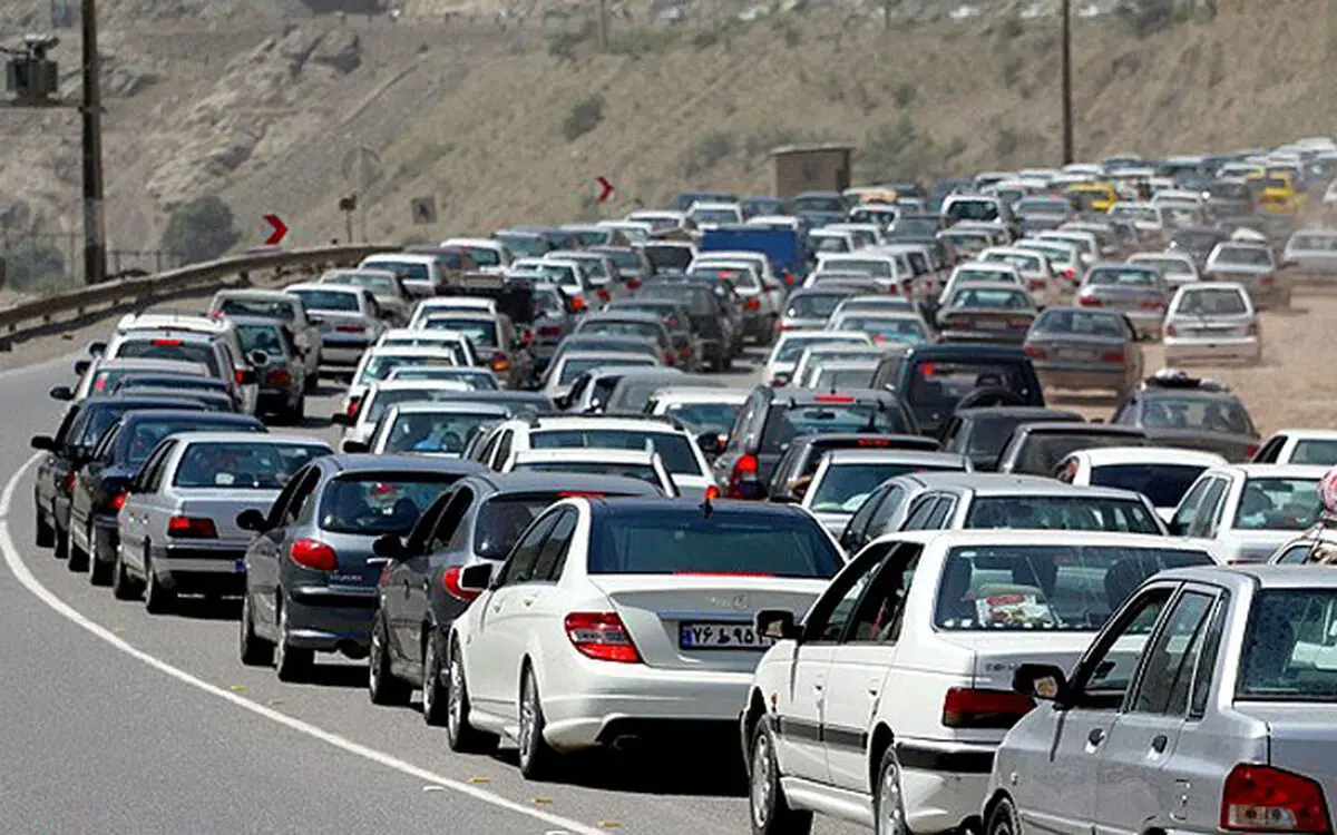 ترافیک سنگین در چالوس، هراز و آزادراه تهران–شمال/بارش باران در ۳ استان

