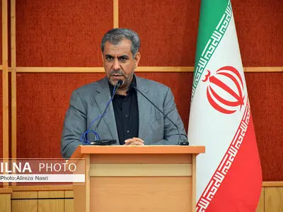 این روزها‌ فرصت بازنگری است که در گذشته چه بودیم و در آینده چه می‌شویم 