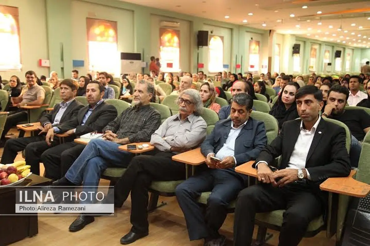 جشن رونمایی از مجموعه کتاب‌های مداد رنگی