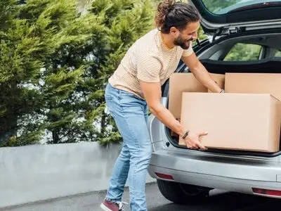 ۱۰ نکته کلیدی برای چیدن وسایل در صندوق عقب ماشین