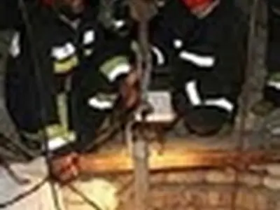 سقوط موتورسوار در چاه ۱۰۰ متری