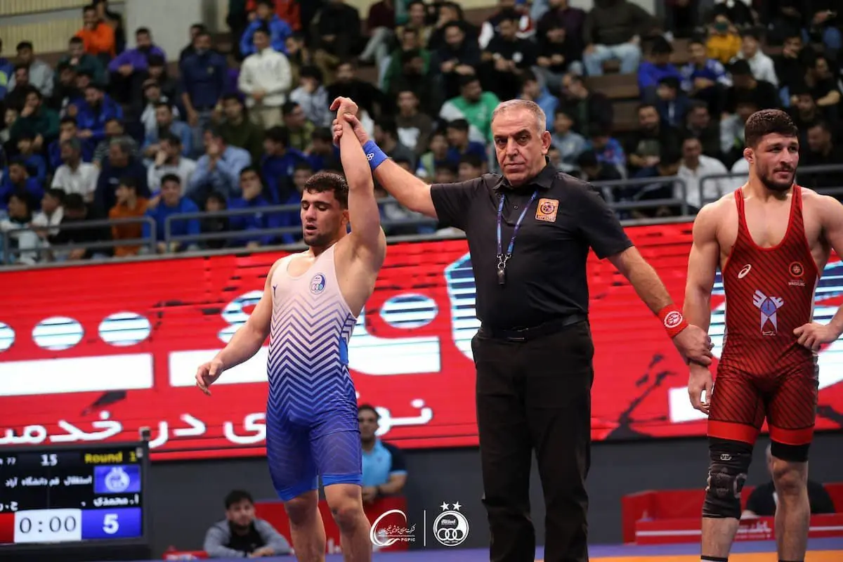 صعود مقتدرانه استقلال قم به فینال لیگ برتر کشتی فرنگی