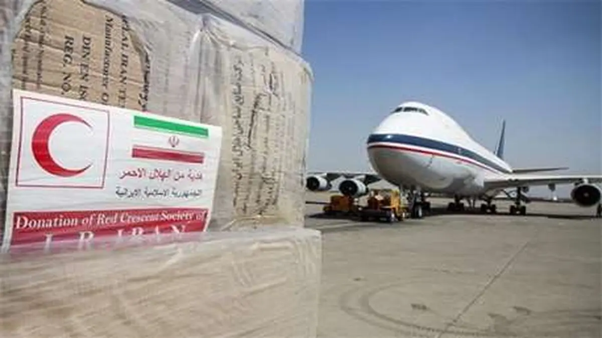 الهلال الاحمر الایرانی یعلق استیراد لقاح فایزر من امیرکا 