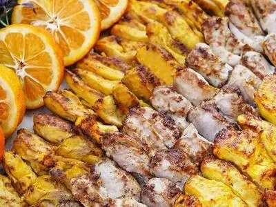 جوجه کباب را اینگونه حرفه‌ای مزه‌دار کنید 