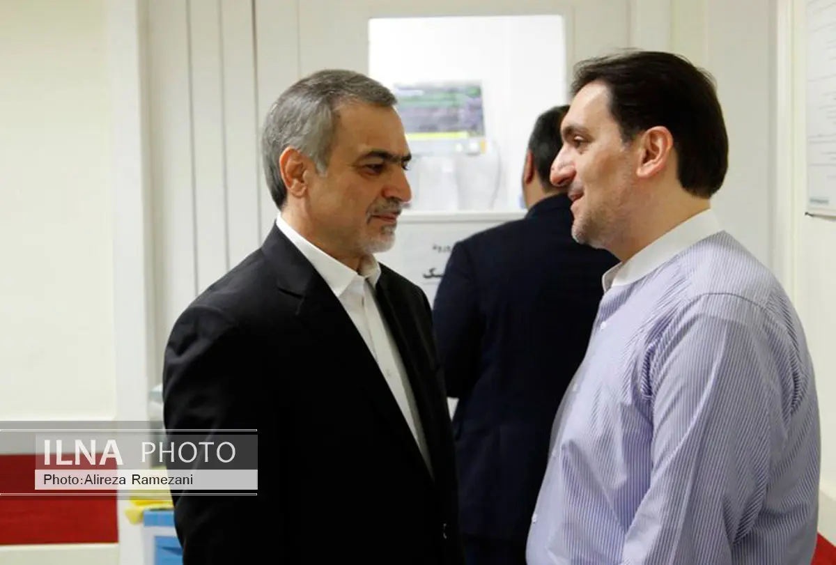 دستیار ویژه رئیس جمهور از آیت الله واعظ طبسی عیادت کرد