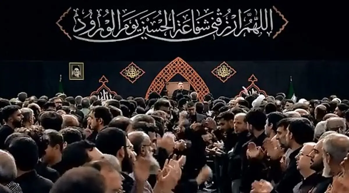 لحظاتی از مداحی آقای محمدحسین پویانفر در مراسم عزاداری شب هشتم ماه محرم در حسینیه امام خمینی(ره) + فیلم