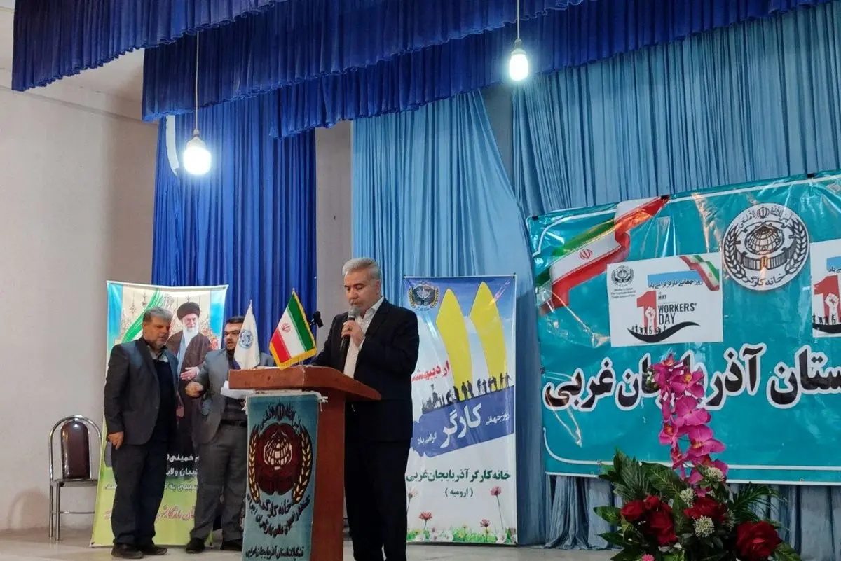 پرداخت به موقع حقوق کارگران مورد توجه باشد