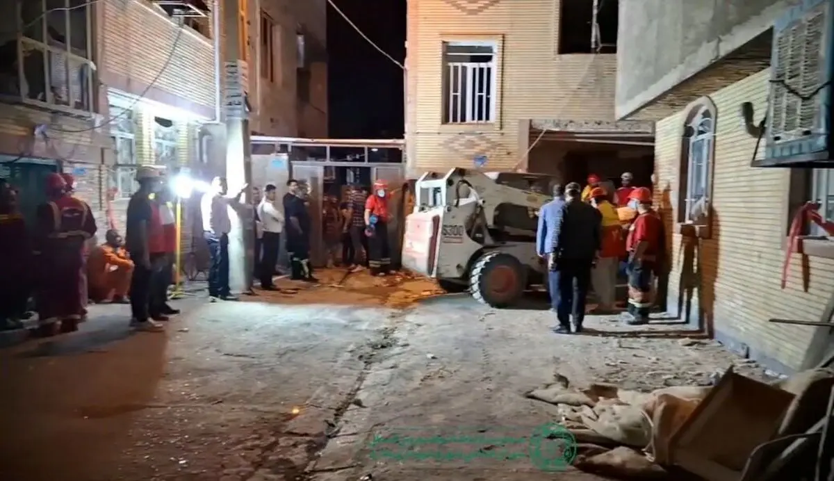 انفجار گاز یک منزل مسکونی در ملارد ۱۴ مصدوم داشت