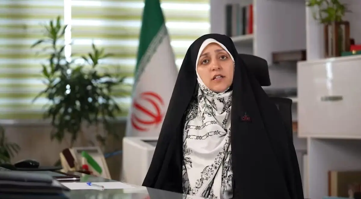 معاون رئیس‌جمهور در امور زنان و خانواده با خانواده شهید نصیرزاده دیدار کرد

