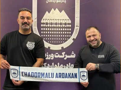 تمدید قرارداد مربی استقلالی با چادرملو 
