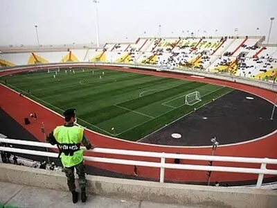 گزارش: ورزشگاه غدیر، لانه کبوتر و گنجشک‌ها(عکس)